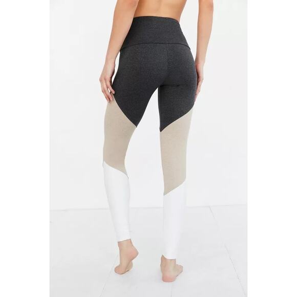 Onzie x Urban Outfitters Colorblock Track Legging in Gray/Cream/White - Picture 2 of 7